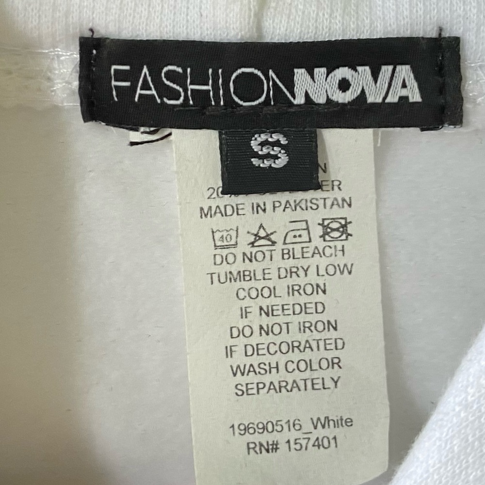 FashionNova Cropped Hoodie!! - Picture 4 of 4